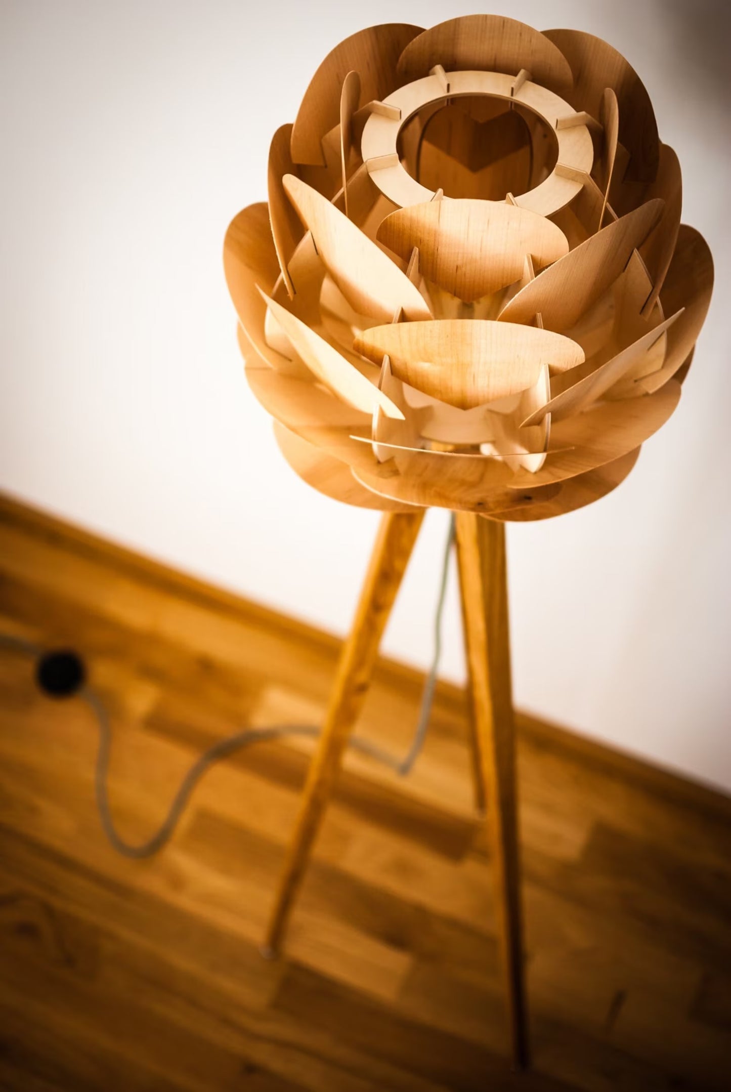 Tripod Floor Lamp Tripod Retro 60-70 Design Wood Flower