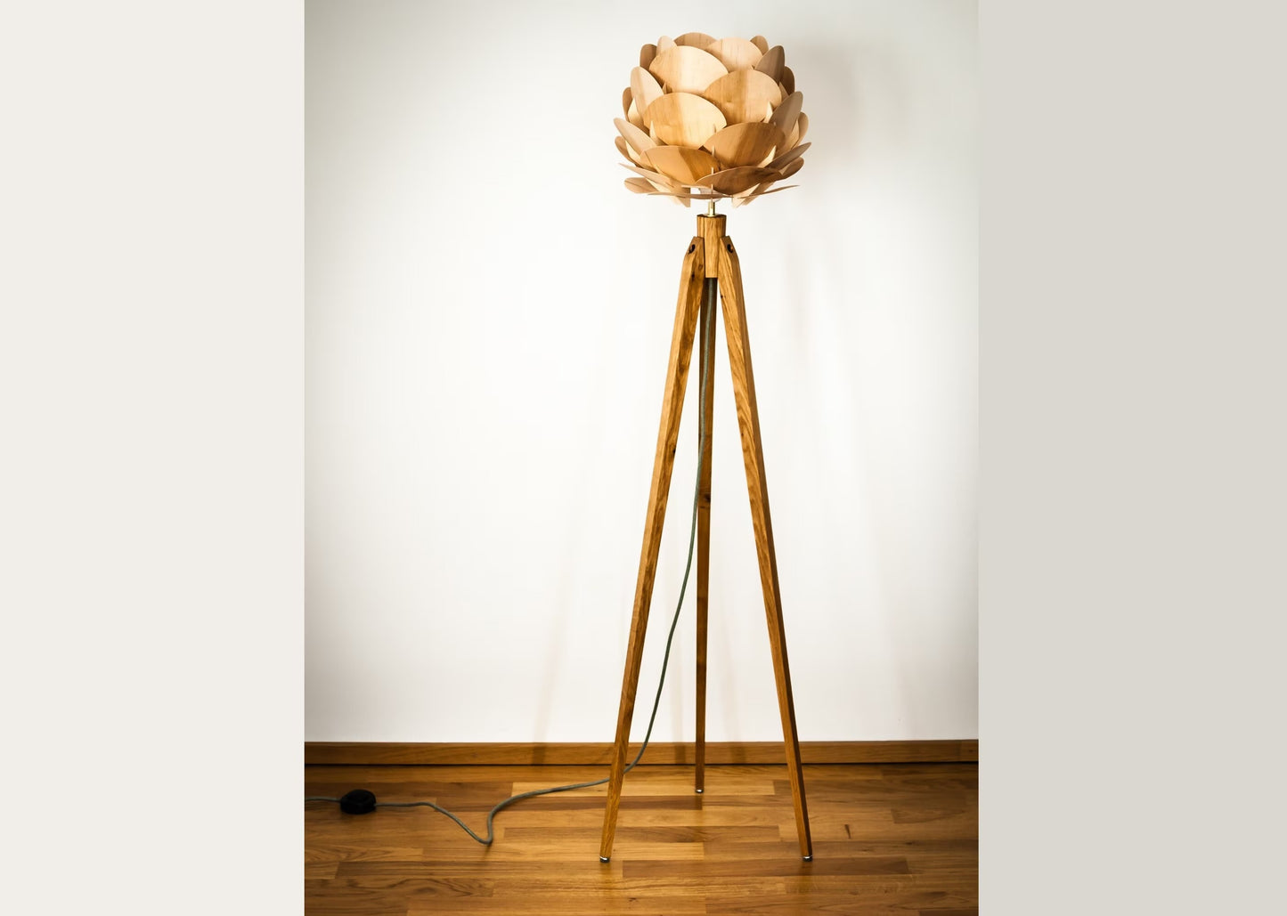 Tripod Floor Lamp Tripod Retro 60-70 Design Wood Flower